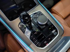 BMW X5 3.0 I6 TURBO HÍBRIDO XDRIVE45E M SPORT AUTOMÁTICO 2022/2023 BETIOLO NOVOS E SEMINOVOS LAJEADO / Carros no Vale