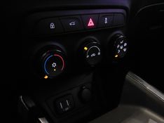 Chevrolet ONIX 1.0 FLEX MANUAL 2024/2025 BETIOLO NOVOS E SEMINOVOS LAJEADO / Carros no Vale