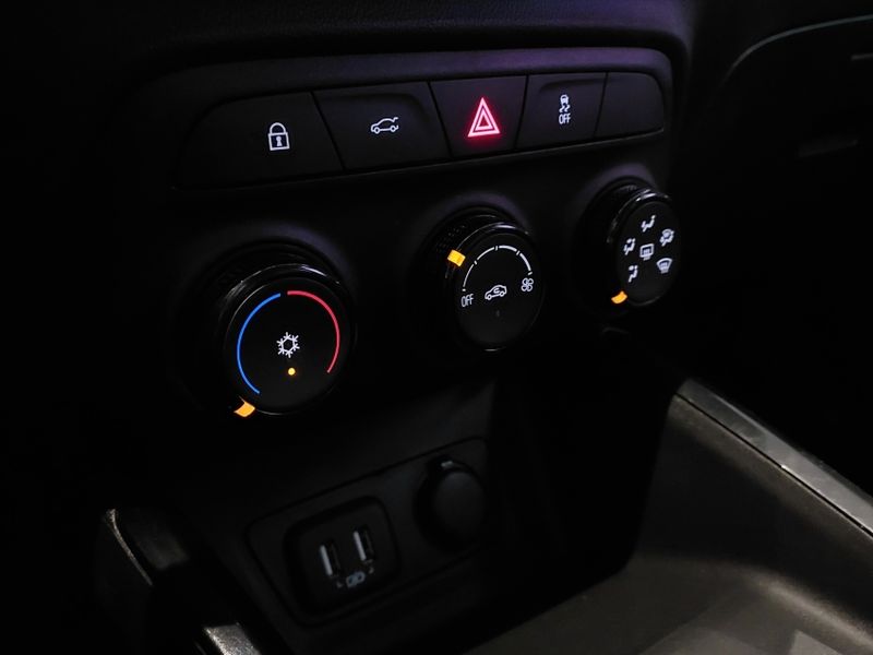 Chevrolet ONIX 1.0 FLEX MANUAL 2024/2025 BETIOLO NOVOS E SEMINOVOS LAJEADO / Carros no Vale Chevrolet ONIX 1.0 FLEX MANUAL 2024/2025 BETIOLO NOVOS E SEMINOVOS LAJEADO / Carros no Vale