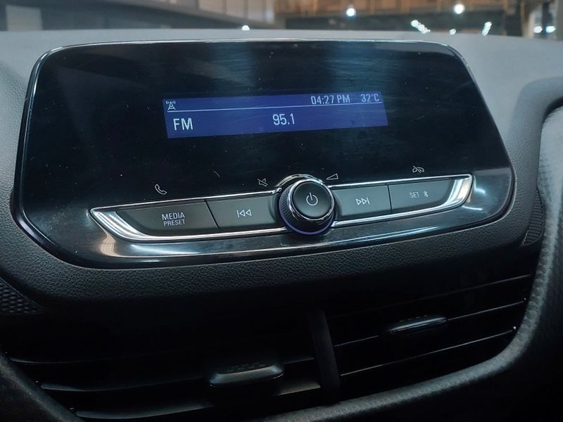 Chevrolet ONIX 1.0 FLEX MANUAL 2022/2023 BETIOLO NOVOS E SEMINOVOS LAJEADO / Carros no Vale