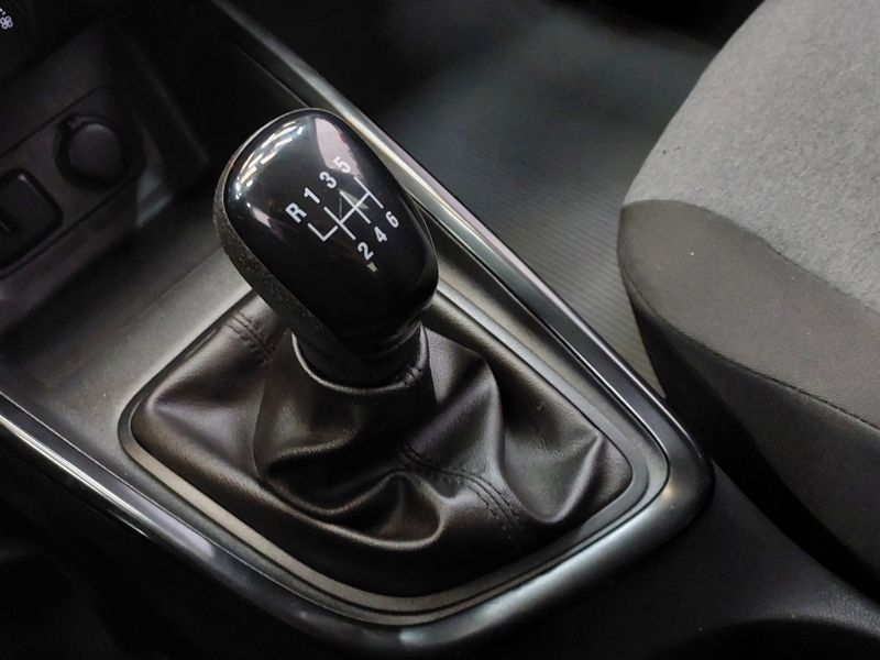 Chevrolet ONIX 1.0 FLEX MANUAL 2024/2025 BETIOLO NOVOS E SEMINOVOS LAJEADO / Carros no Vale Chevrolet ONIX 1.0 FLEX MANUAL 2024/2025 BETIOLO NOVOS E SEMINOVOS LAJEADO / Carros no Vale