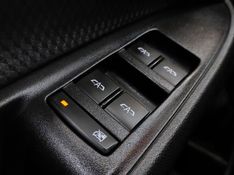 Chevrolet ONIX 1.0 FLEX MANUAL 2024/2025 BETIOLO NOVOS E SEMINOVOS LAJEADO / Carros no Vale