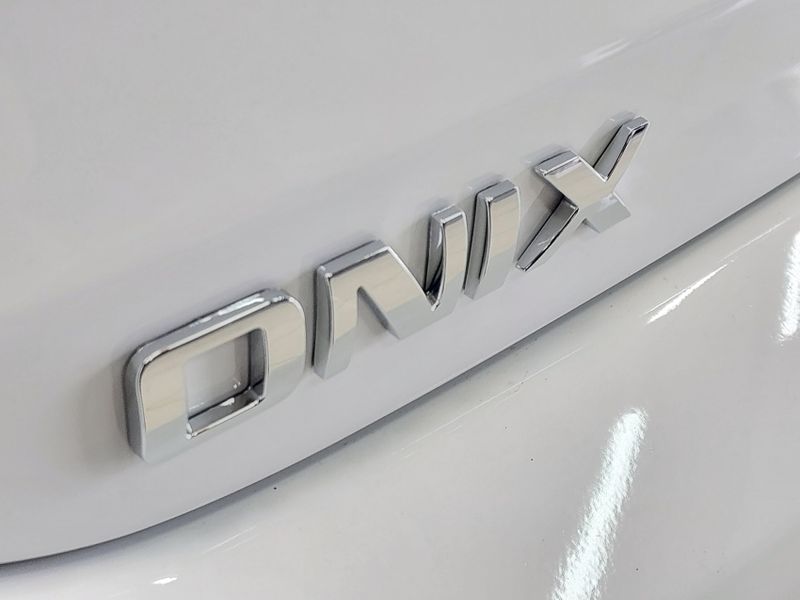 Chevrolet ONIX 1.0 FLEX MANUAL 2024/2025 BETIOLO NOVOS E SEMINOVOS LAJEADO / Carros no Vale Chevrolet ONIX 1.0 FLEX MANUAL 2024/2025 BETIOLO NOVOS E SEMINOVOS LAJEADO / Carros no Vale