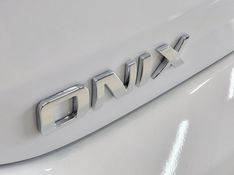 Chevrolet ONIX 1.0 FLEX MANUAL 2024/2025 BETIOLO NOVOS E SEMINOVOS LAJEADO / Carros no Vale