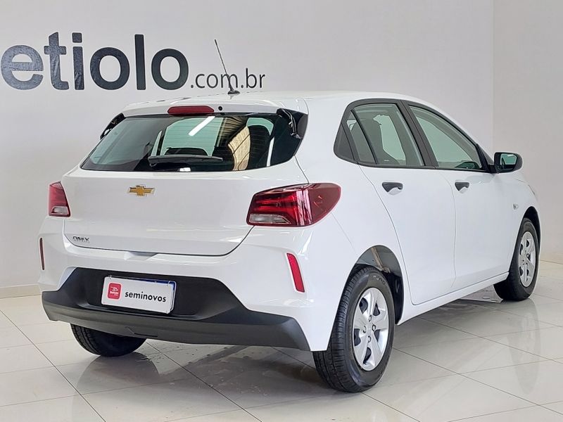 Chevrolet ONIX 1.0 FLEX MANUAL 2024/2025 BETIOLO NOVOS E SEMINOVOS LAJEADO / Carros no Vale Chevrolet ONIX 1.0 FLEX MANUAL 2024/2025 BETIOLO NOVOS E SEMINOVOS LAJEADO / Carros no Vale