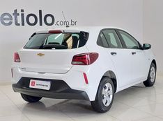 Chevrolet ONIX 1.0 FLEX MANUAL 2024/2025 BETIOLO NOVOS E SEMINOVOS LAJEADO / Carros no Vale