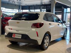 Chevrolet ONIX 1.0 FLEX MANUAL 2024/2025 BETIOLO NOVOS E SEMINOVOS LAJEADO / Carros no Vale