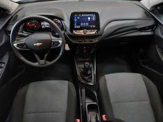Chevrolet ONIX 1.0 FLEX MANUAL 2024/2025 BETIOLO NOVOS E SEMINOVOS LAJEADO / Carros no Vale