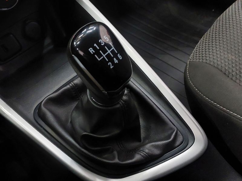 Chevrolet ONIX 1.0 FLEX PLUS LT MANUAL 2023/2024 BETIOLO NOVOS E SEMINOVOS LAJEADO / Carros no Vale