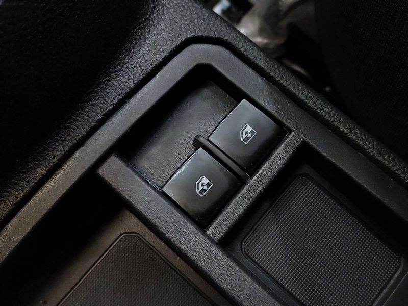 Chevrolet ONIX 1.0 MPFI JOY 8V FLEX 4P MANUAL 2019/2020 BETIOLO NOVOS E SEMINOVOS LAJEADO / Carros no Vale Chevrolet ONIX 1.0 MPFI JOY 8V FLEX 4P MANUAL 2019/2020 BETIOLO NOVOS E SEMINOVOS LAJEADO / Carros no Vale