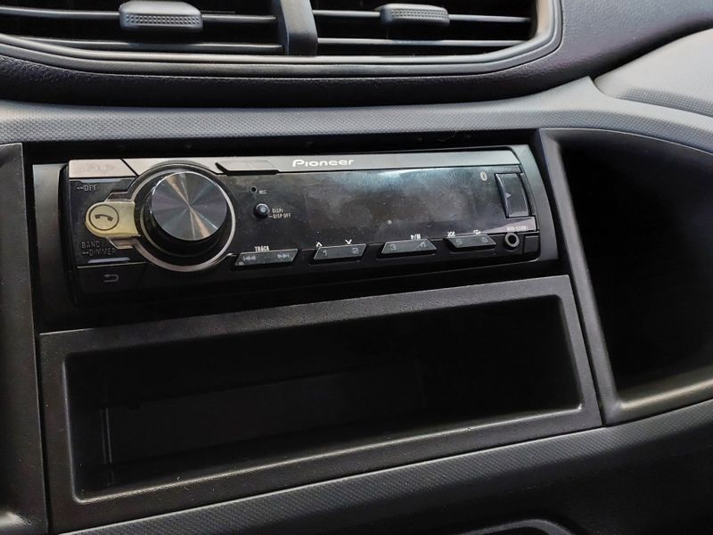 Chevrolet ONIX 1.0 MPFI JOY 8V FLEX 4P MANUAL 2019/2020 BETIOLO NOVOS E SEMINOVOS LAJEADO / Carros no Vale Chevrolet ONIX 1.0 MPFI JOY 8V FLEX 4P MANUAL 2019/2020 BETIOLO NOVOS E SEMINOVOS LAJEADO / Carros no Vale