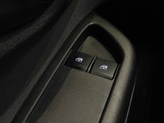 Chevrolet ONIX 1.0 MPFI LT 8V FLEX 4P MANUAL 2019/2019 BETIOLO NOVOS E SEMINOVOS LAJEADO / Carros no Vale