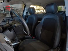 Chevrolet ONIX 1.0 MPFI LT 8V FLEX 4P MANUAL 2019/2019 BETIOLO NOVOS E SEMINOVOS LAJEADO / Carros no Vale