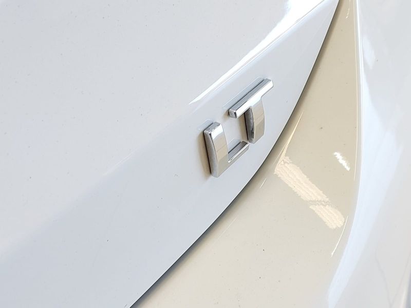 Chevrolet ONIX 1.0 TURBO FLEX LT AUTOMÁTICO 2023/2024 BETIOLO NOVOS E SEMINOVOS LAJEADO / Carros no Vale