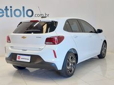 Chevrolet ONIX 1.0 TURBO FLEX LT AUTOMÁTICO 2023/2024 BETIOLO NOVOS E SEMINOVOS LAJEADO / Carros no Vale