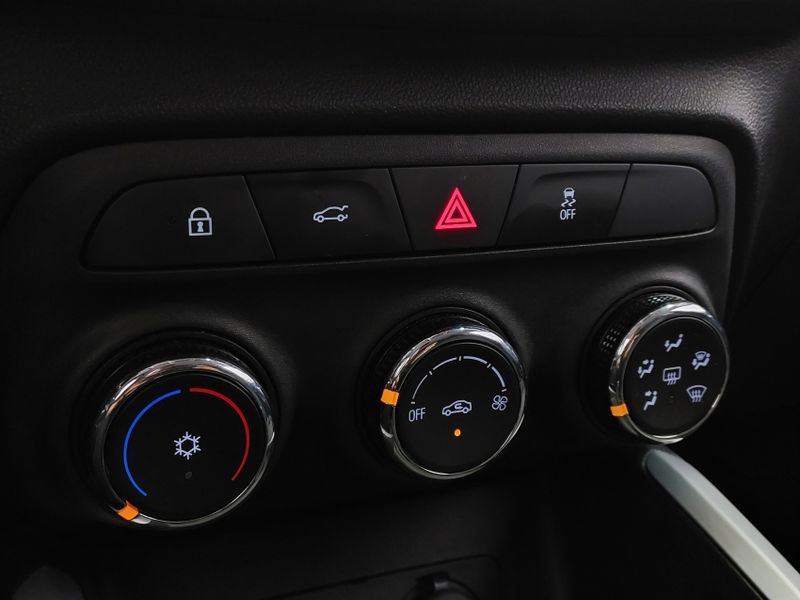 Chevrolet ONIX 1.0 TURBO FLEX LT MANUAL 2022/2023 BETIOLO NOVOS E SEMINOVOS LAJEADO / Carros no Vale Chevrolet ONIX 1.0 TURBO FLEX LT MANUAL 2022/2023 BETIOLO NOVOS E SEMINOVOS LAJEADO / Carros no Vale