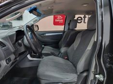 Chevrolet S10 2.4 ADVANTAGE 4X2 CD 8V FLEX 4P MANUAL 2015/2016 BETIOLO NOVOS E SEMINOVOS LAJEADO / Carros no Vale