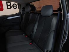 Chevrolet S10 2.4 ADVANTAGE 4X2 CD 8V FLEX 4P MANUAL 2015/2016 BETIOLO NOVOS E SEMINOVOS LAJEADO / Carros no Vale