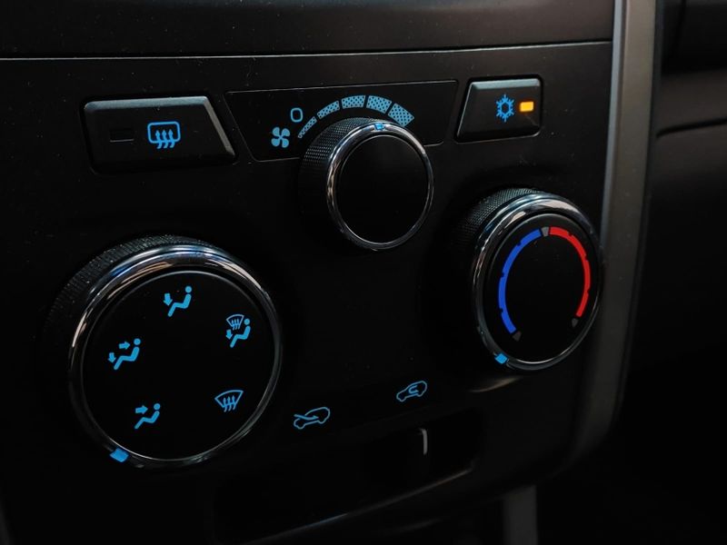 Chevrolet S10 2.4 ADVANTAGE 4X2 CD 8V FLEX 4P MANUAL 2015/2016 BETIOLO NOVOS E SEMINOVOS LAJEADO / Carros no Vale Chevrolet S10 2.4 ADVANTAGE 4X2 CD 8V FLEX 4P MANUAL 2015/2016 BETIOLO NOVOS E SEMINOVOS LAJEADO / Carros no Vale