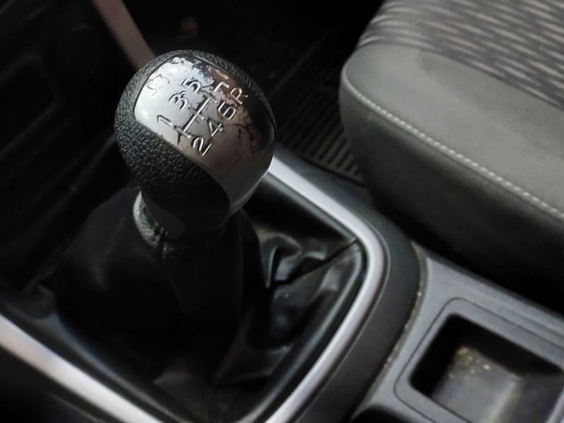 Chevrolet S10 2.4 ADVANTAGE 4X2 CD 8V FLEX 4P MANUAL 2015/2016 BETIOLO NOVOS E SEMINOVOS LAJEADO / Carros no Vale Chevrolet S10 2.4 ADVANTAGE 4X2 CD 8V FLEX 4P MANUAL 2015/2016 BETIOLO NOVOS E SEMINOVOS LAJEADO / Carros no Vale