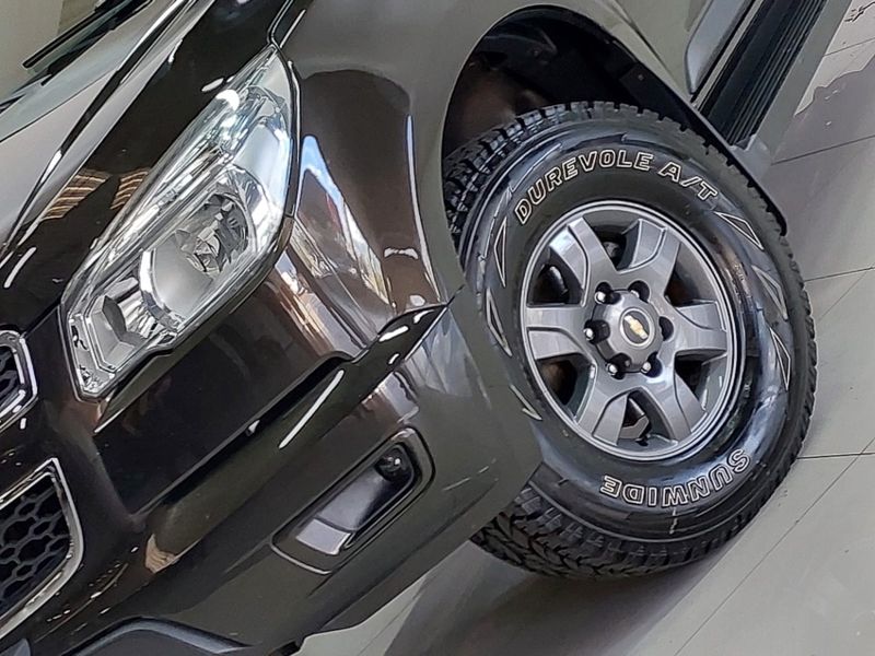 Chevrolet S10 2.4 ADVANTAGE 4X2 CD 8V FLEX 4P MANUAL 2015/2016 BETIOLO NOVOS E SEMINOVOS LAJEADO / Carros no Vale Chevrolet S10 2.4 ADVANTAGE 4X2 CD 8V FLEX 4P MANUAL 2015/2016 BETIOLO NOVOS E SEMINOVOS LAJEADO / Carros no Vale