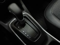 Chevrolet TRACKER 1.0 TURBO FLEX LTZ AUTOMÁTICO 2022/2023 BETIOLO NOVOS E SEMINOVOS LAJEADO / Carros no Vale