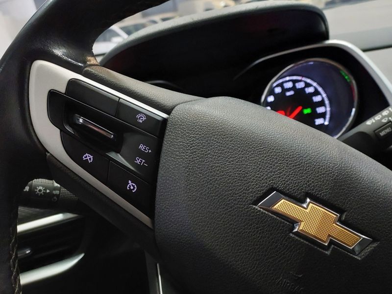Chevrolet TRACKER 1.0 TURBO FLEX LTZ AUTOMÁTICO 2020/2021 BETIOLO NOVOS E SEMINOVOS LAJEADO / Carros no Vale