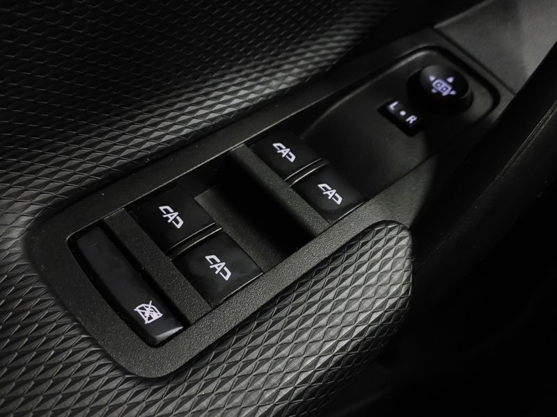 Chevrolet TRACKER 1.0 TURBO FLEX LTZ AUTOMÁTICO 2022/2023 BETIOLO NOVOS E SEMINOVOS LAJEADO / Carros no Vale