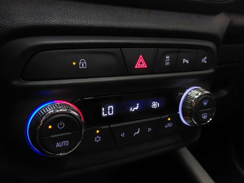 Chevrolet TRACKER 1.2 TURBO FLEX PREMIER AUTOMÁTICO 2023/2024 BETIOLO NOVOS E SEMINOVOS LAJEADO / Carros no Vale