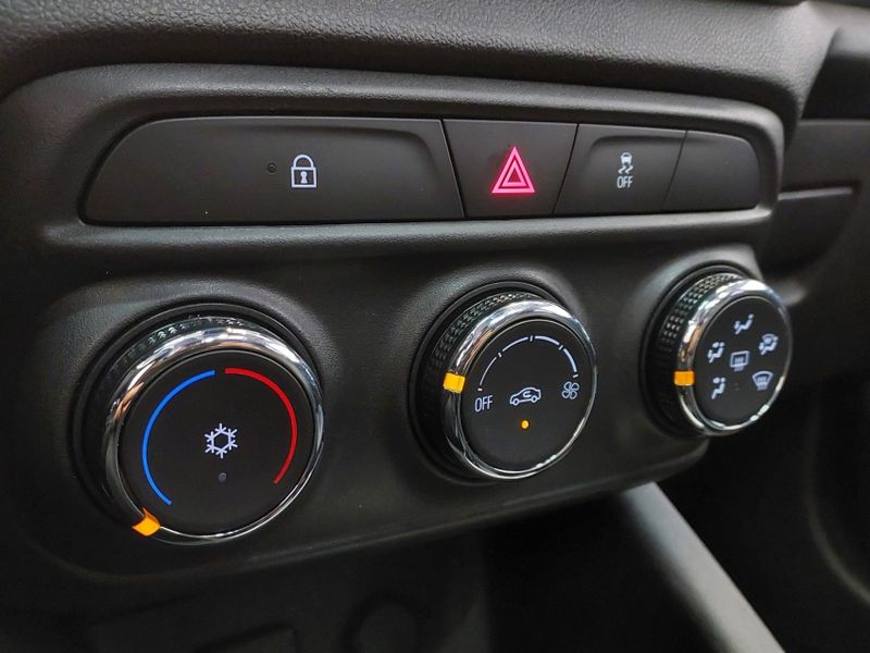 Chevrolet TRACKER 1.2 TURBO FLEX PREMIER AUTOMÁTICO 2022/2023 BETIOLO NOVOS E SEMINOVOS LAJEADO / Carros no Vale