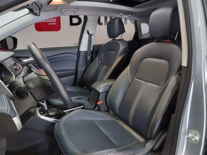 Chevrolet TRACKER 1.2 TURBO FLEX PREMIER AUTOMÁTICO 2023/2024 BETIOLO NOVOS E SEMINOVOS LAJEADO / Carros no Vale