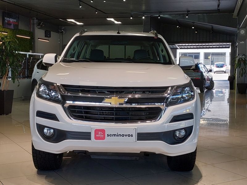 Chevrolet TRAILBLAZER 2.8 LT 4X4 16V TURBO DIESEL 4P AUTOMÁTICO 2018/2019 BETIOLO NOVOS E SEMINOVOS LAJEADO / Carros no Vale Chevrolet TRAILBLAZER 2.8 LT 4X4 16V TURBO DIESEL 4P AUTOMÁTICO 2018/2019 BETIOLO NOVOS E SEMINOVOS LAJEADO / Carros no Vale
