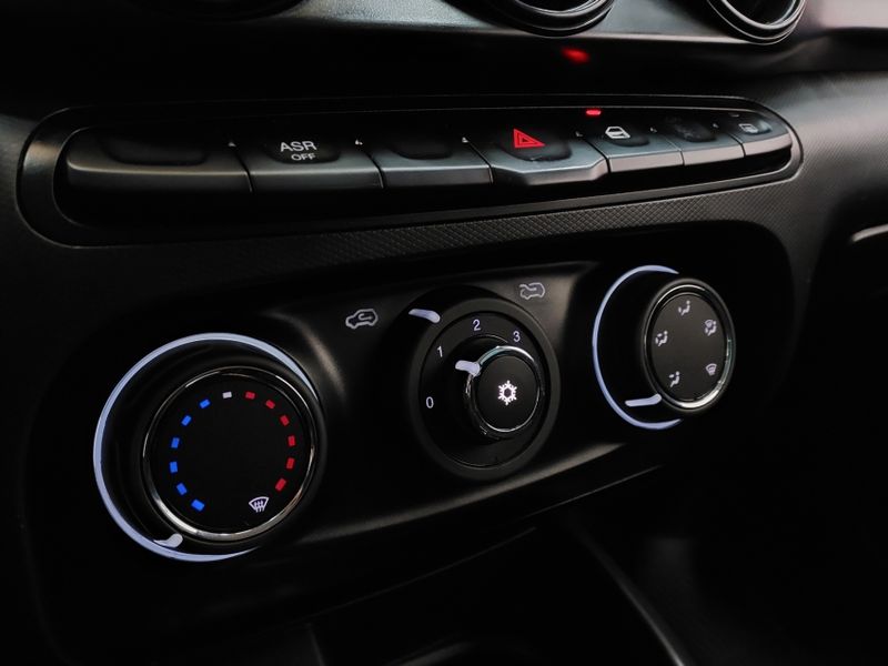 Fiat CRONOS 1.3 FIREFLY FLEX DRIVE CVT 2023/2024 BETIOLO NOVOS E SEMINOVOS LAJEADO / Carros no Vale