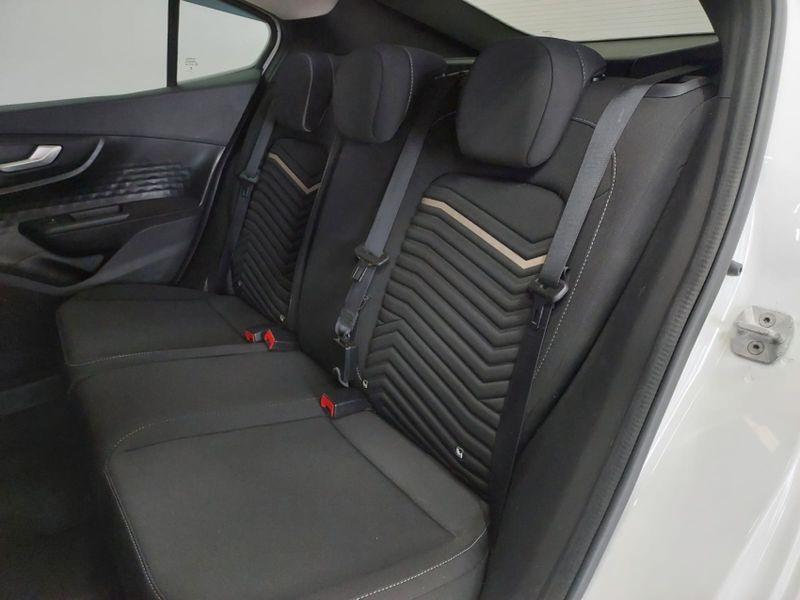 Fiat FASTBACK 1.0 TURBO 200 FLEX CVT 2023/2024 BETIOLO NOVOS E SEMINOVOS LAJEADO / Carros no Vale Fiat FASTBACK 1.0 TURBO 200 FLEX CVT 2023/2024 BETIOLO NOVOS E SEMINOVOS LAJEADO / Carros no Vale