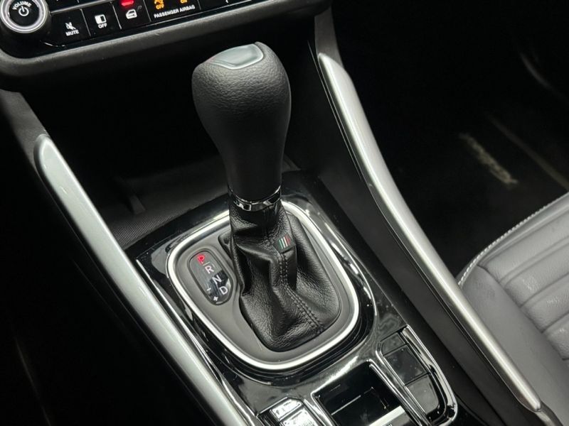 Fiat FASTBACK 1.3 TURBO 270 FLEX LIMITED EDITION AT6 2023/2024 BETIOLO NOVOS E SEMINOVOS LAJEADO / Carros no Vale Fiat FASTBACK 1.3 TURBO 270 FLEX LIMITED EDITION AT6 2023/2024 BETIOLO NOVOS E SEMINOVOS LAJEADO / Carros no Vale