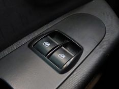 Fiat MOBI 1.0 EVO FLEX LIKE MANUAL 2023/2024 BETIOLO NOVOS E SEMINOVOS LAJEADO / Carros no Vale