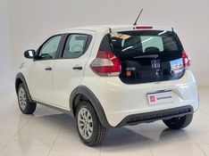 Fiat MOBI 1.0 EVO FLEX LIKE MANUAL 2023/2024 BETIOLO NOVOS E SEMINOVOS LAJEADO / Carros no Vale
