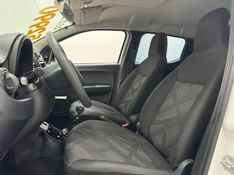 Fiat MOBI 1.0 EVO FLEX LIKE MANUAL 2023/2023 BETIOLO NOVOS E SEMINOVOS LAJEADO / Carros no Vale