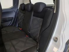 Fiat MOBI 1.0 EVO FLEX LIKE MANUAL 2022/2023 BETIOLO NOVOS E SEMINOVOS LAJEADO / Carros no Vale