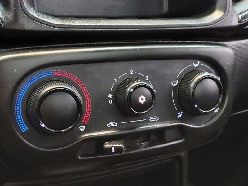 Fiat STRADA 1.4 FIRE FLEX ENDURANCE CS MANUAL 2022/2022 BETIOLO NOVOS E SEMINOVOS LAJEADO / Carros no Vale