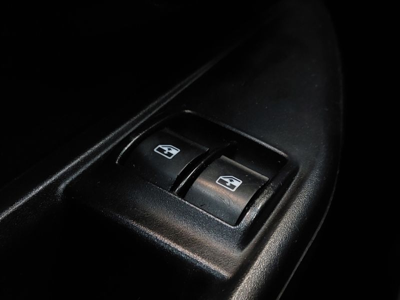 Fiat STRADA 1.4 FIRE FLEX ENDURANCE CS MANUAL 2022/2022 BETIOLO NOVOS E SEMINOVOS LAJEADO / Carros no Vale