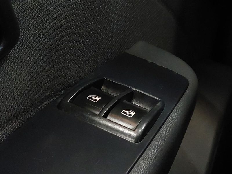 Fiat STRADA 1.4 MPI WORKING CD 8V FLEX 3P MANUAL 2014/2015 BETIOLO NOVOS E SEMINOVOS LAJEADO / Carros no Vale