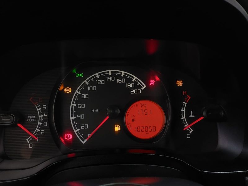 Fiat STRADA 1.4 MPI WORKING CD 8V FLEX 3P MANUAL 2014/2015 BETIOLO NOVOS E SEMINOVOS LAJEADO / Carros no Vale