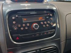 Fiat STRADA 1.8 MPI ADVENTURE CD 16V FLEX 2P MANUAL 2014/2014 BETIOLO NOVOS E SEMINOVOS LAJEADO / Carros no Vale