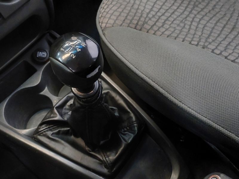 Fiat STRADA 1.8 MPI ADVENTURE CD 16V FLEX 2P MANUAL 2011/2011 BETIOLO NOVOS E SEMINOVOS LAJEADO / Carros no Vale