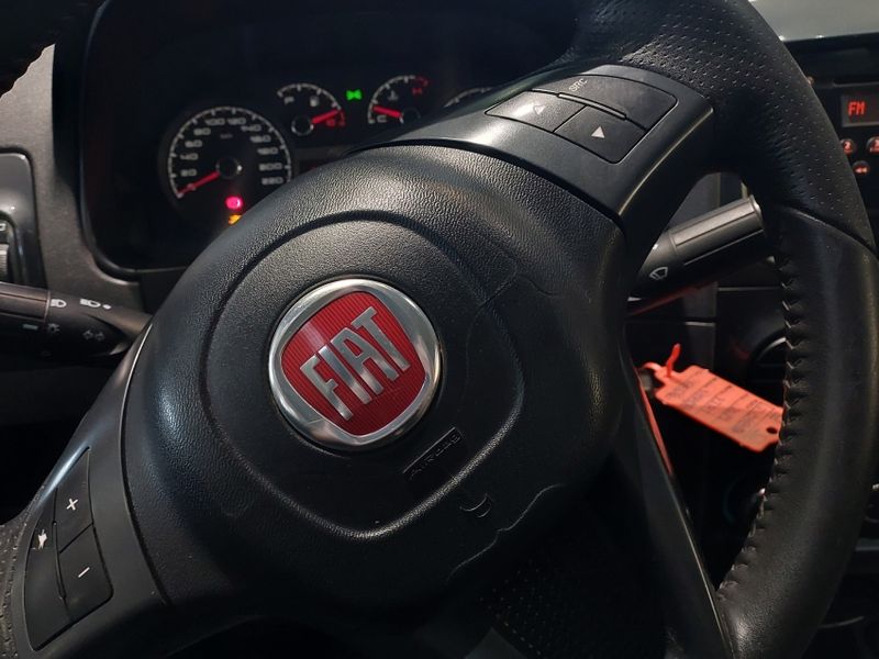 Fiat STRADA 1.8 MPI ADVENTURE CD 16V FLEX 2P MANUAL 2014/2014 BETIOLO NOVOS E SEMINOVOS LAJEADO / Carros no Vale