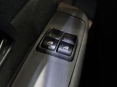 Fiat STRADA 1.8 MPI ADVENTURE CD 16V FLEX 2P MANUAL 2014/2014 BETIOLO NOVOS E SEMINOVOS LAJEADO / Carros no Vale