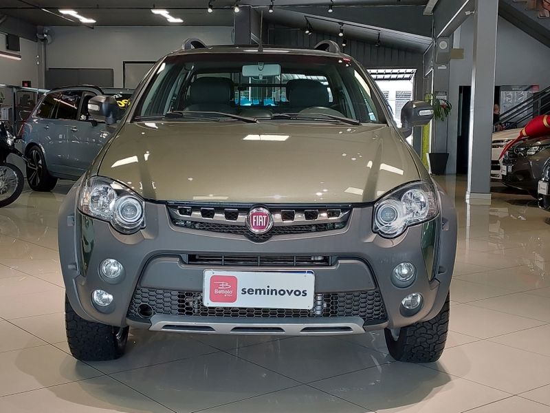 Fiat STRADA 1.8 MPI ADVENTURE CD 16V FLEX 2P MANUAL 2014/2014 BETIOLO NOVOS E SEMINOVOS LAJEADO / Carros no Vale