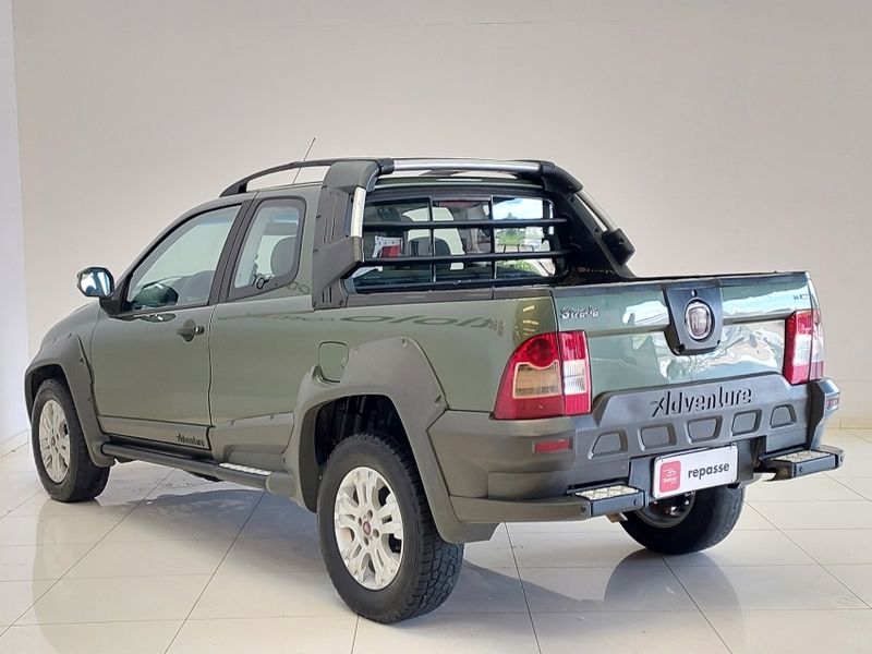 Fiat STRADA 1.8 MPI ADVENTURE CD 16V FLEX 2P MANUAL 2011/2011 BETIOLO NOVOS E SEMINOVOS LAJEADO / Carros no Vale