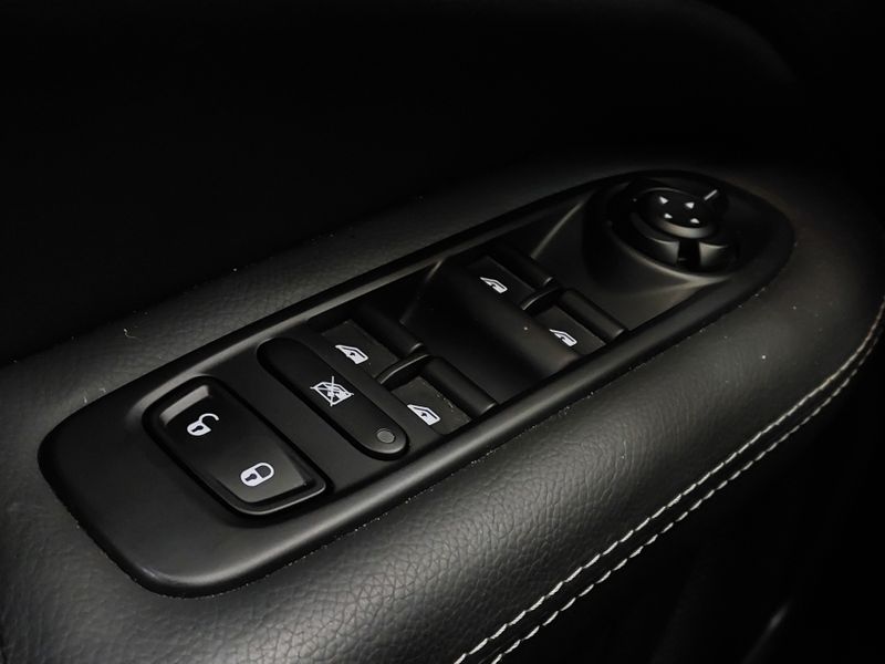 Fiat TORO 1.3 TURBO 270 FLEX FREEDOM AT6 2024/2025 BETIOLO NOVOS E SEMINOVOS LAJEADO / Carros no Vale